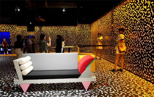 火爆40多年的孟菲斯風(fēng)格家具席卷滬上，200余件代表性物件點亮服裝節(jié)